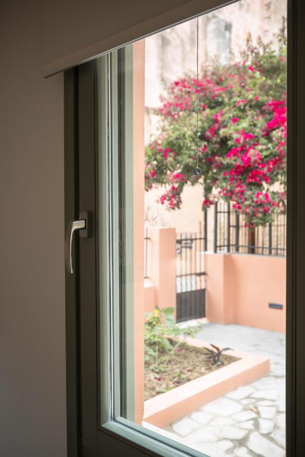 Lindas Convent Garden Home 2 Chania  ภายนอก รูปภาพ