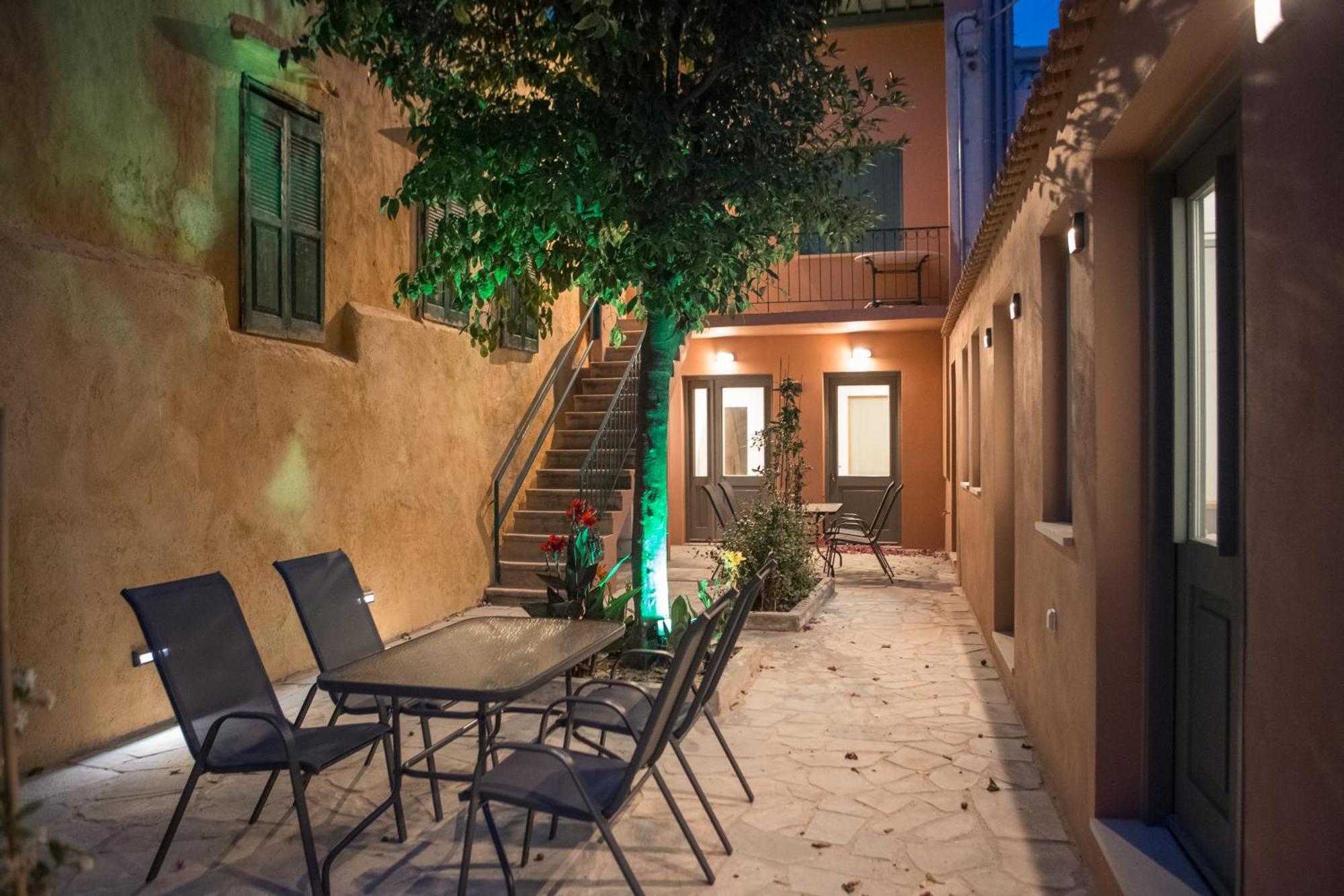 Lindas Convent Garden Home 2 Chania  ภายนอก รูปภาพ